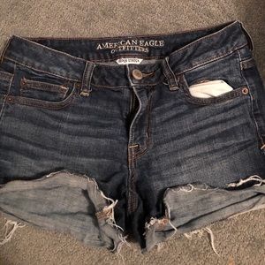 American Eagle frayed jean shorts